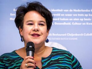 Staatssecretaris Dijksma: 'Alle hens aan dek voor de NS om de kwaliteit hoog te houden'