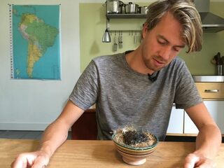 Dilemma: Koekoeksjong wel of niet redden?