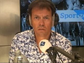 Emotie-management op de radio: verslag van een bizarre wieleravond