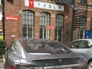 Met een elektrische auto over de busbaan als het druk is: het mag in Oslo