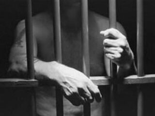 ‘Je houdt bij de doodstraf mensen figuurlijk de hand vast’