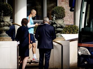 Oranje traint alweer, maar zonder Blind