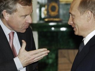 'Poetin heeft liever Clinton dan Trump'