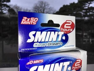Pepermuntjes Smint helpen niet voor schone adem