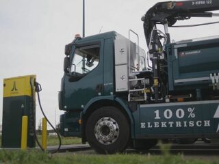 Geen dieselvrachtwagens meer bij Lidl, als een van de weinige grote bedrijven