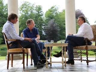 Minister Koenders eerste gast in nieuw programma 'Weg van de Wereld'