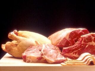 Minder vleesconsumptie, wel meer varkens en koeien