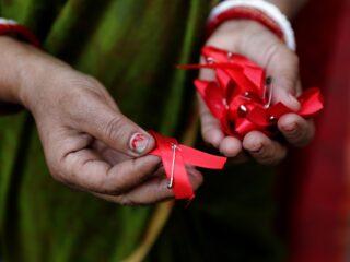 Gevolgen ontmanteling USAID op aids-bestrijdingsprogramma: 'Directe bedreiging voor mondiale gezondheid'