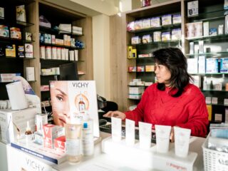 'Stress, angst en onzekerheid' door medicijntekort: 'Preferentiebeleid is steen des aanstoots'