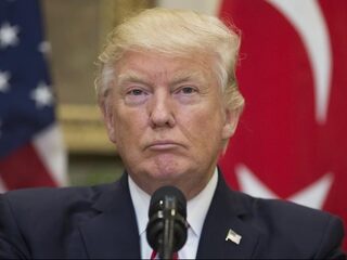 ‘Trump mogelijk gevaarlijker dan Nixon’