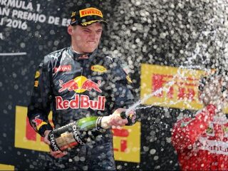Max Verstappen blijft op pole position in de Sportzomer top 11