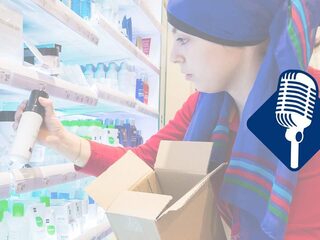 Podcast De Dag: Waarom profiteren winkelmedewerkers niet mee?