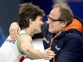 Jan Smeekens als eerste Nederlander wereldkampioen op de 500 meter