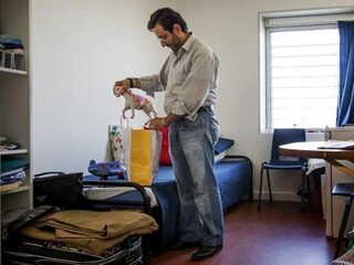 Statushouders moeten acht maanden wachten op gezinshereniging