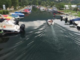 Inhalige mens bedreigt Macedonisch Meer van Ohrid