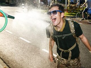 Bloedhete dag voor Vierdaagsewandelaars