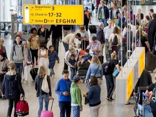 10 tips voor een goedkopere vliegvakantie