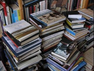 Gooi je boeken niet weg. Geef ze door