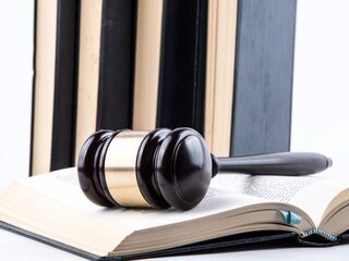 Slachtoffers en nabestaanden krijgen meer rechten in de rechtszaal: 'Ondoordacht'