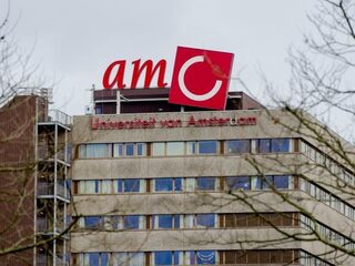 TrendingVandaag: 'Laat vrouwen naar genitaliën andere vrouwen kijken'