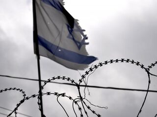 50 jaar bezetting: kroniek van een muurvast conflict