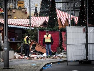'Dader aanslag Berlijn loopt nog vrij rond'