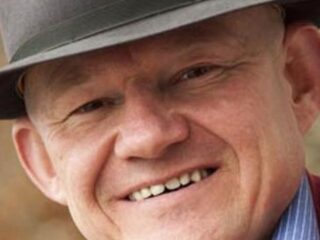 Ouderen loon eraf? Dan jongeren geld erbij!