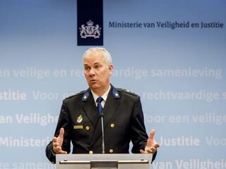 Helft nieuwe agenten in Amsterdam moet migratieachtergrond hebben