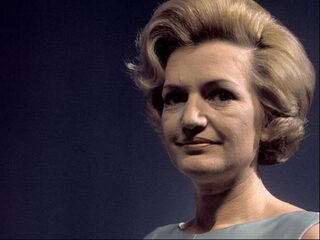 Zangeres Mieke Telkamp overleden