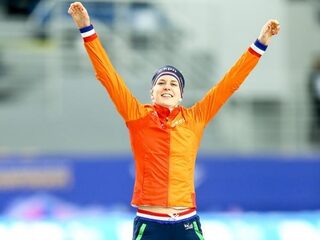 Ireen Wüst: 'Ik heb denk ik Sven's medaille gekregen'