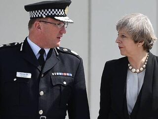 Hoogste terreurdreigingsniveau in Groot-Brittannië, leger de straat op