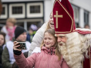 Veel steun voor pact tegen smartphonegebruik kinderen: 'Ze zijn niet opgewassen tegen het apparaat'