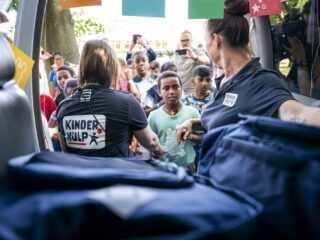 Grote stijging in hulpvraag basisproducten voor kinderen: 'Er hoeft maar iets te gebeuren en het is mis'