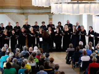 Waarom worden mensen zo gelukkig van meerstemmige zang?
