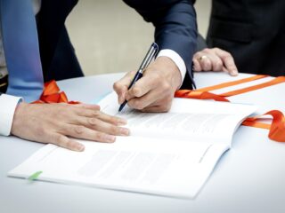 Waarom zijn er linkshandige mensen?