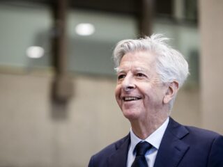 Suggestie Plasterk over stelling Spraakmakers in column 'onjuist en kwalijk'