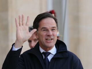 Rutte zwaait af en wordt NAVO-baas: 'Nederland zal zijn goede humeur en charme missen'