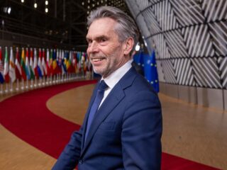 Kan Schoof uit Ruttes schaduw stappen binnen de EU?