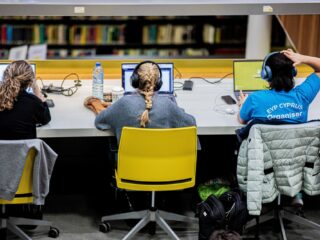 Verspreiden bangalijsten onder studenten 'zit diep in cultuur' verweven: 'Moeten hiertegen optreden'