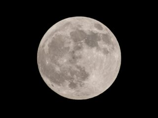 Slapen mensen slechter als het volle maan is?