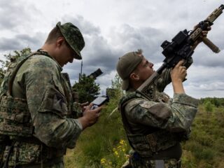 Beleggen in wapenindustrie 'populairder' aan het worden: 'Moeten we nu over nadenken'