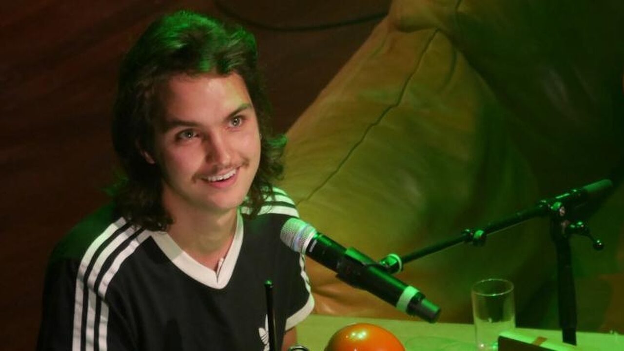 Jett Rebel: 'Sommige van mijn teksten gaan door merg en been' | NPO Radio 1