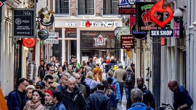 'De toerist is een groot onderdeel van de clientèle van sekswerkers op de Wallen'