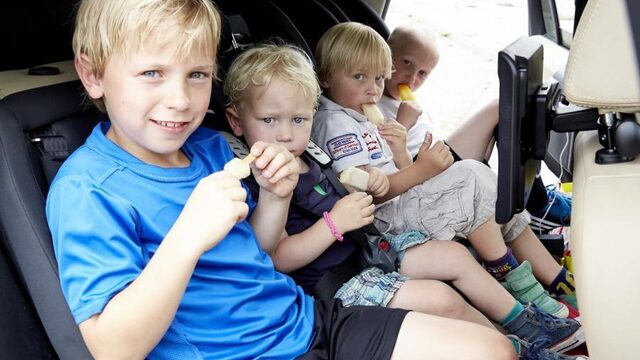 Is kinderopvang verzekerd bij vervoer in een privéauto?