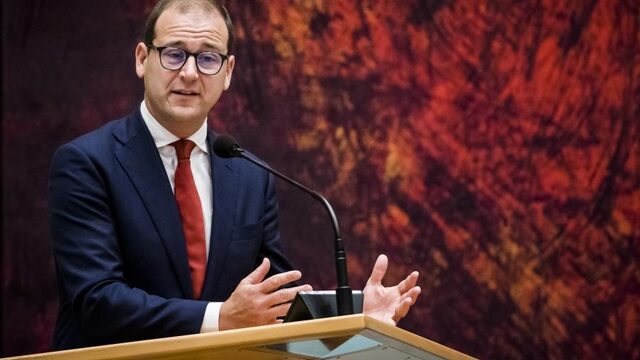 Asscher: 'Ontmoeting Máxima fout van minister Blok'