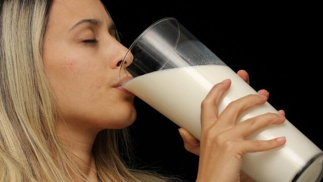 Zwangere vrouwen krijgen te weinig calcium binnen: 'Wees alert op zuivel'