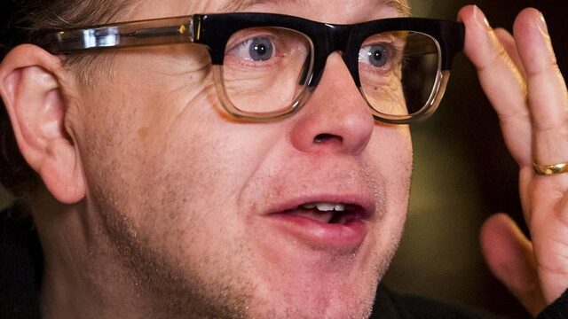 Volgens Marc-Marie Huijbregts kunnen we op witte heteromannen niet schelden