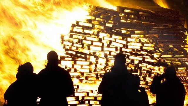 Stand.nl: Er moet een verbod komen op vreugdevuren