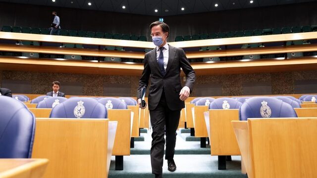 Rutte overleeft motie van wantrouwen ternauwernood na marathondebat