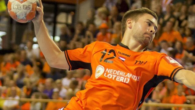 Na vrouwen mikken ook handbalmannen op historie
